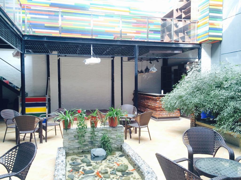 Xi'An Rainbow Youth Hotel Exterior photo