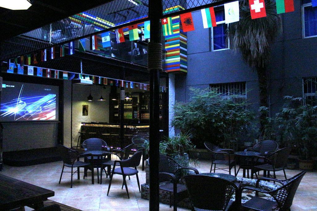 Xi'An Rainbow Youth Hotel Exterior photo