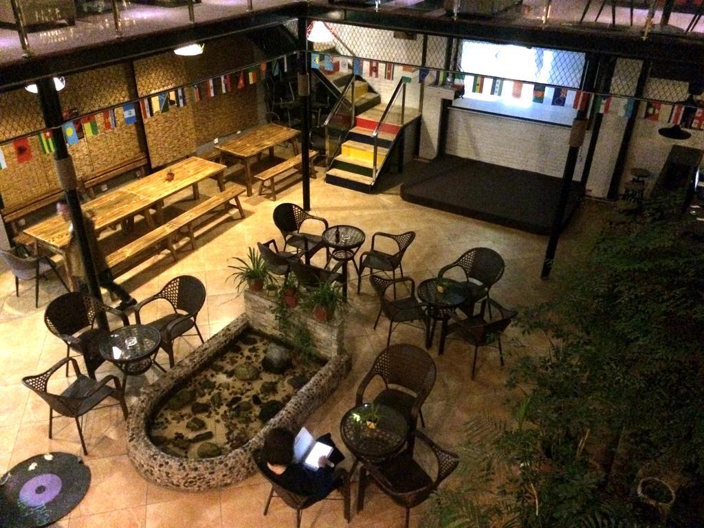 Xi'An Rainbow Youth Hotel Exterior photo
